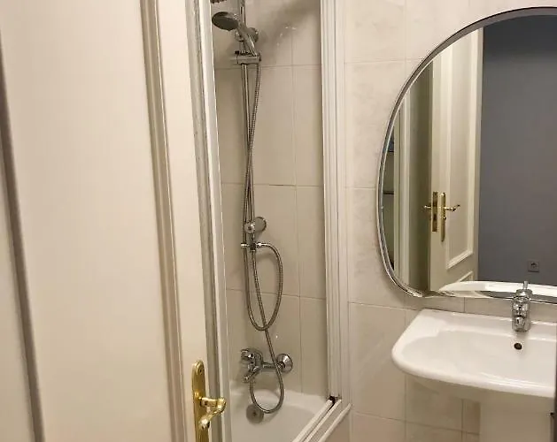 Pioxii Center * 圣塞瓦斯蒂安